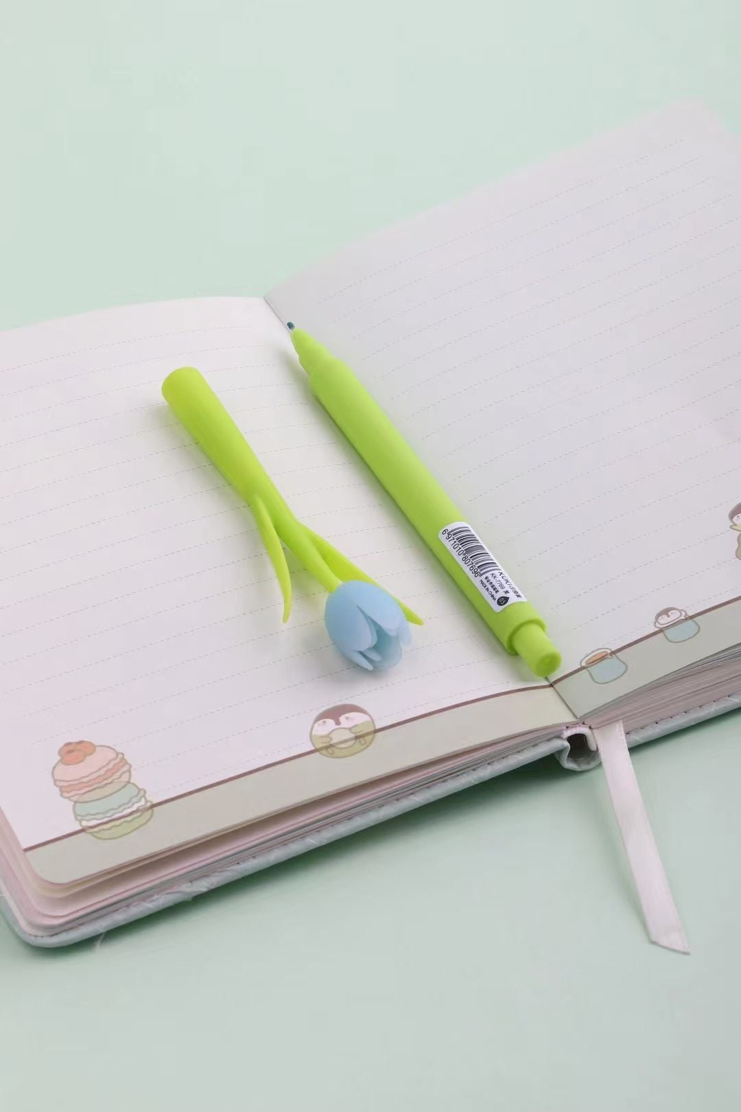 Tulips Shaking Pen